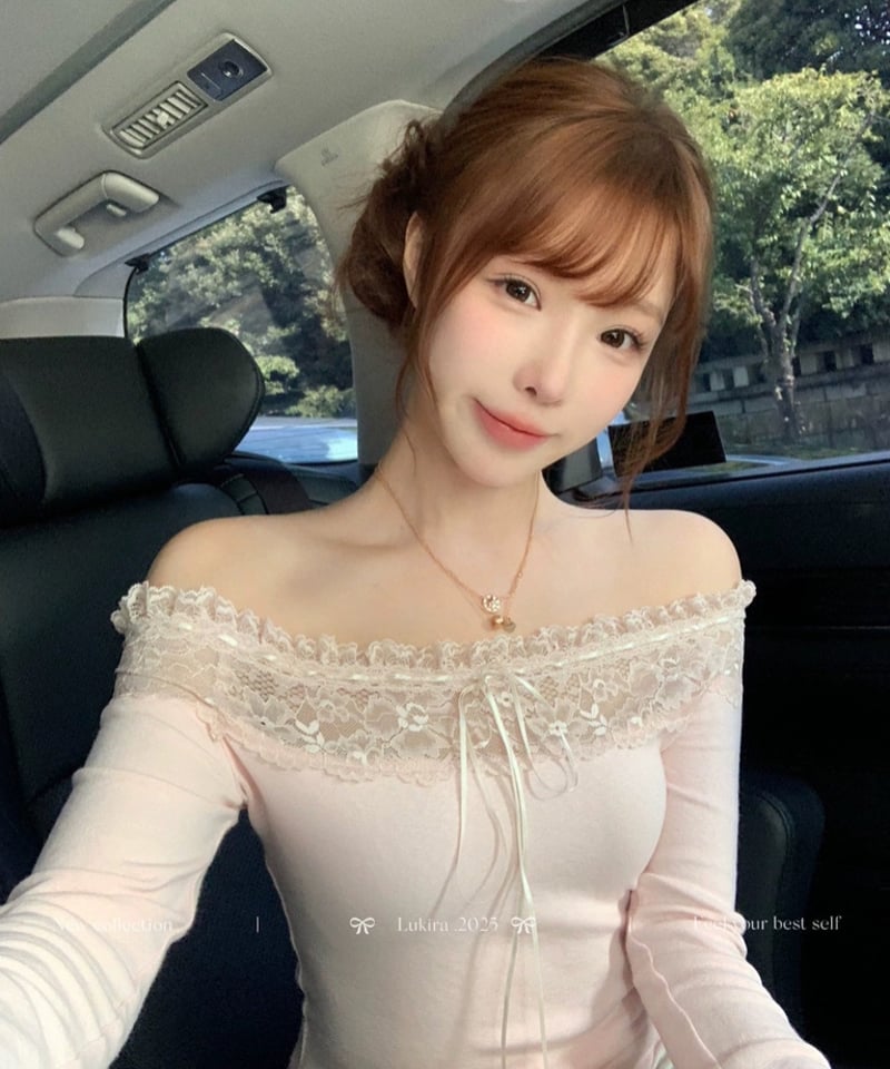 Off Shoulder Lace Tops | glancetokyo