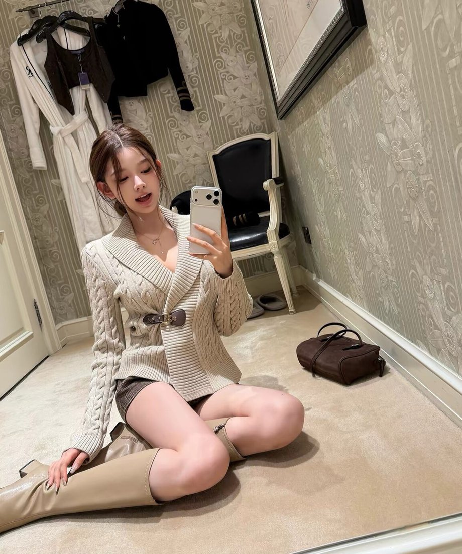 6ad9850bb00340461600f9ed