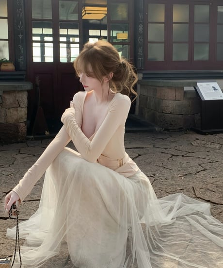 Elegant Mesh Pleate Long Skirt