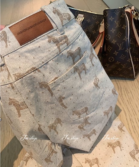 Pony Wash Jacquard Jeans