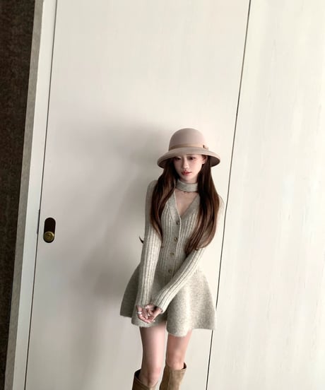 Halter Neck Knit OP