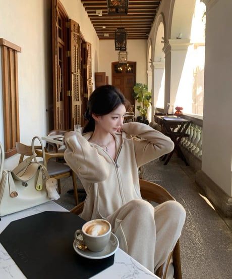 Cashmere Knit Setup