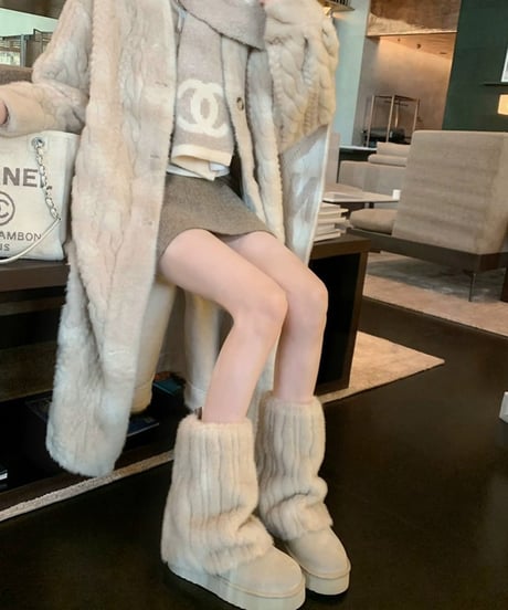 Snow Far Mouton Boots