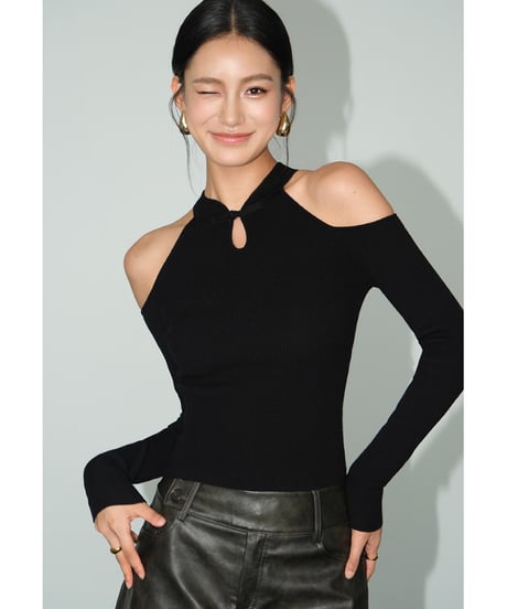 Botton Off shoulder Tops