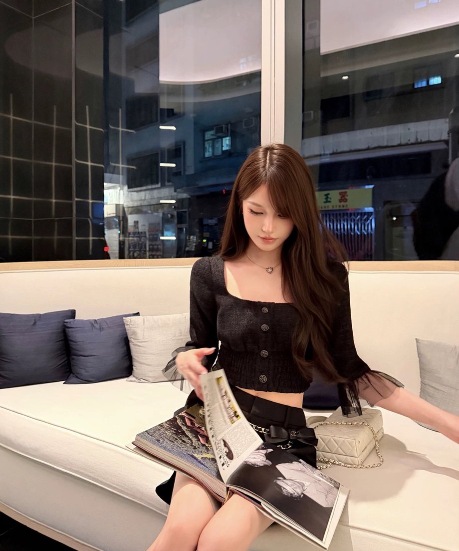 69004aece2178593c373e3f3