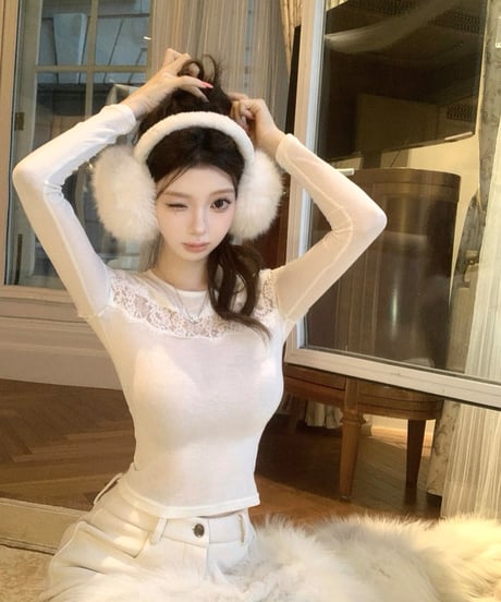 Lace Fit knit Top