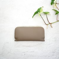 新色➖「スナップウォレット・LONG」クレイ