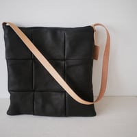 tile one shoulder bag 「やわらかカーフの肩掛けバック」black