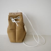 tile lantan bag  「手のりサイズの２way巾着バック」camel