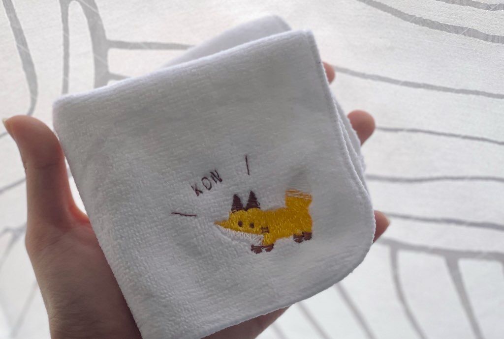 刺繍のきつねハンカチタオル | おきつね工房出張所
