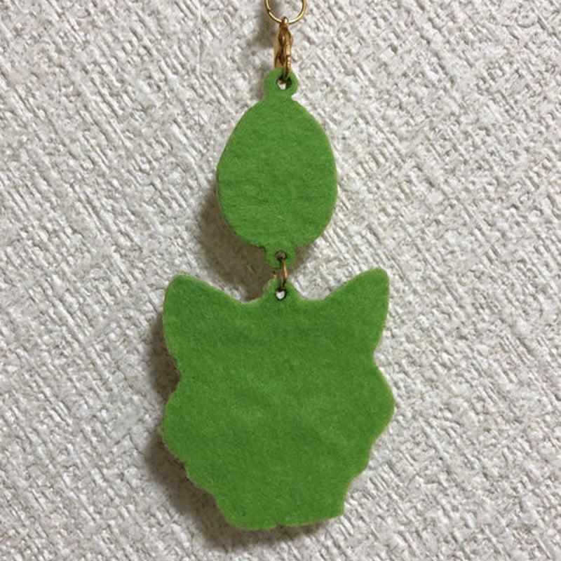 ゆらゆら刺繍ストラップ | おきつね工房出張所