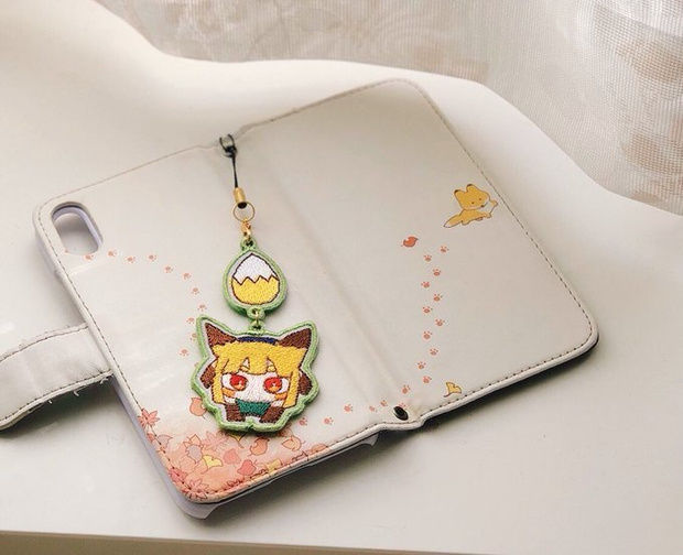 ゆらゆら刺繍ストラップ | おきつね工房出張所