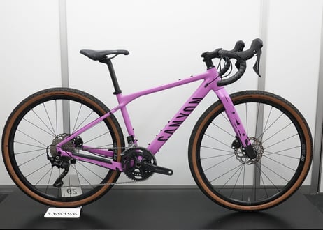 【値下げ】定価30万円canyon キャニオン 最高品質クロスバイク 8月限定出品 東京新宿区で受け渡し30万円canyon キャニオン 最高品質