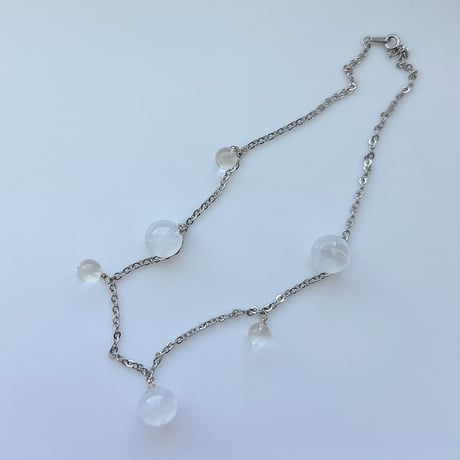 bubbledot necklace  whitemarble