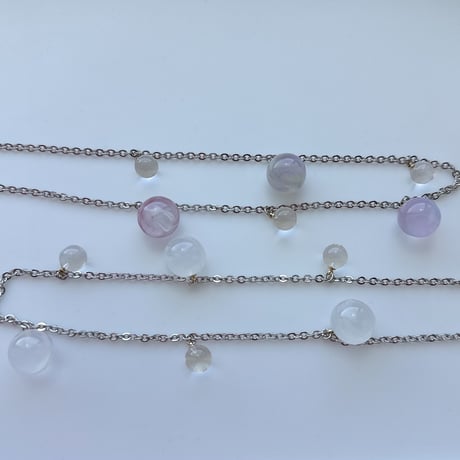 bubbledot necklace  whitemarble