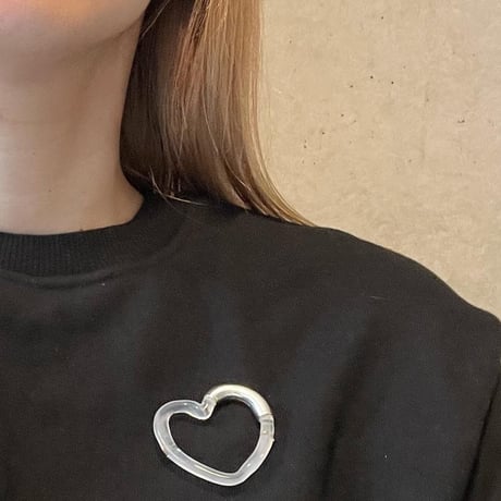 heartcreambrooch whitemarble