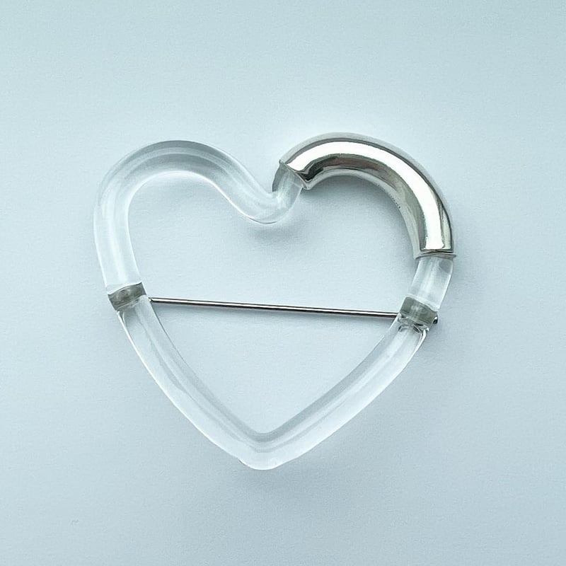 heartcreambrooch clear | printemps