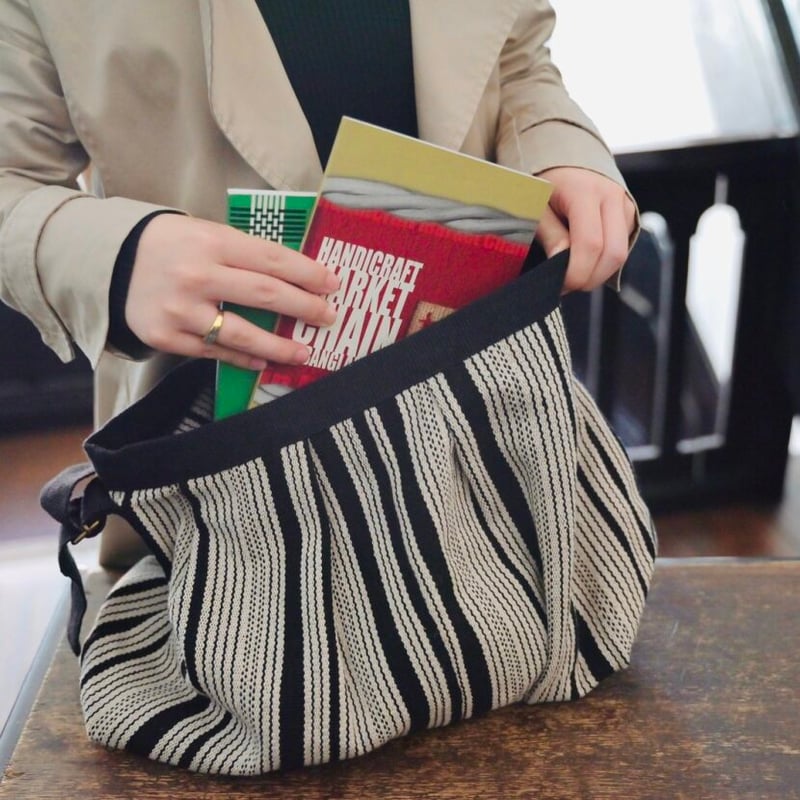 手織布のショルダーバッグ ゼブラ | 39110 | Craftlink