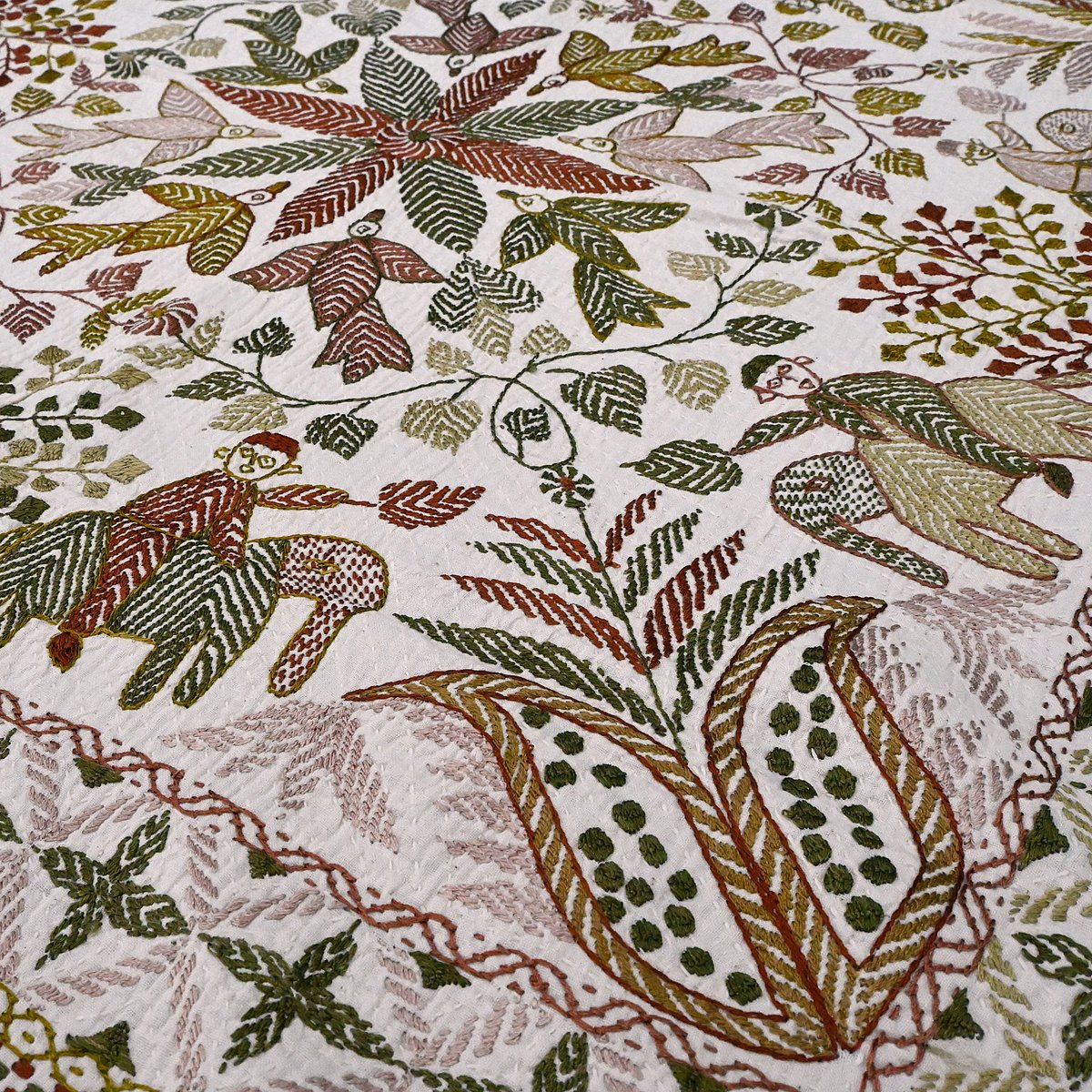ノクシカタ刺繍　大型タペストリー　国内額装 ノクシカタ刺繍大型タペストリー国内額装 【公式通販】