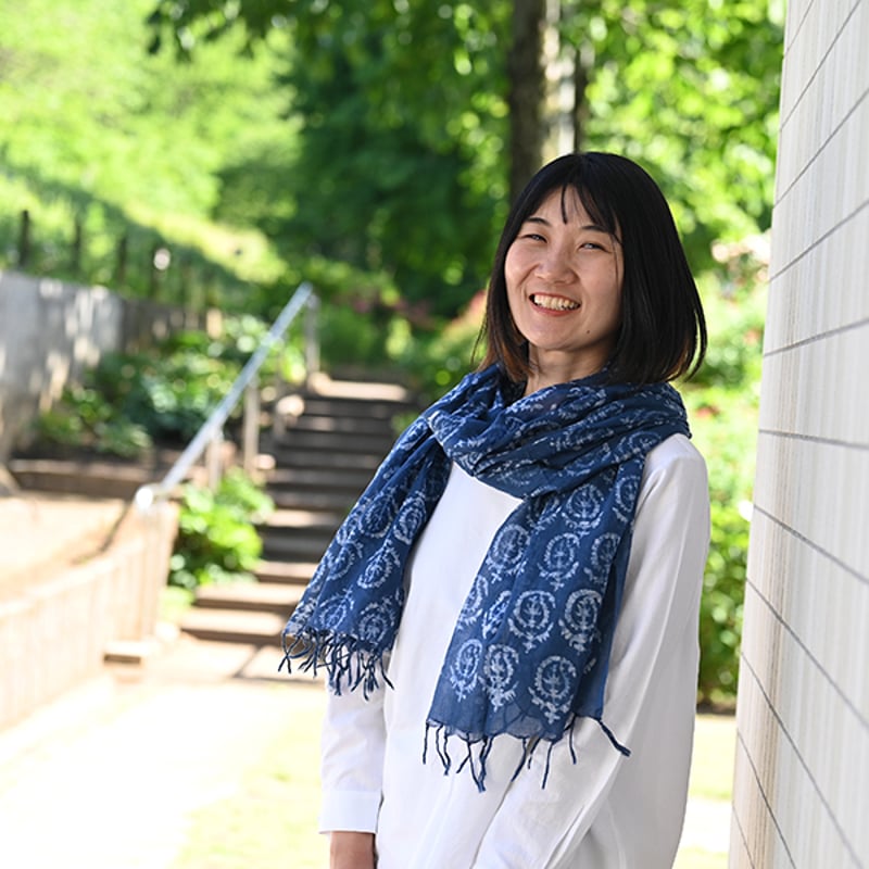 草木染めのかろやかバティックストール ディープブルー | 31448