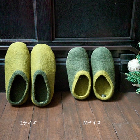 羊毛フェルトのあったかスリッポン