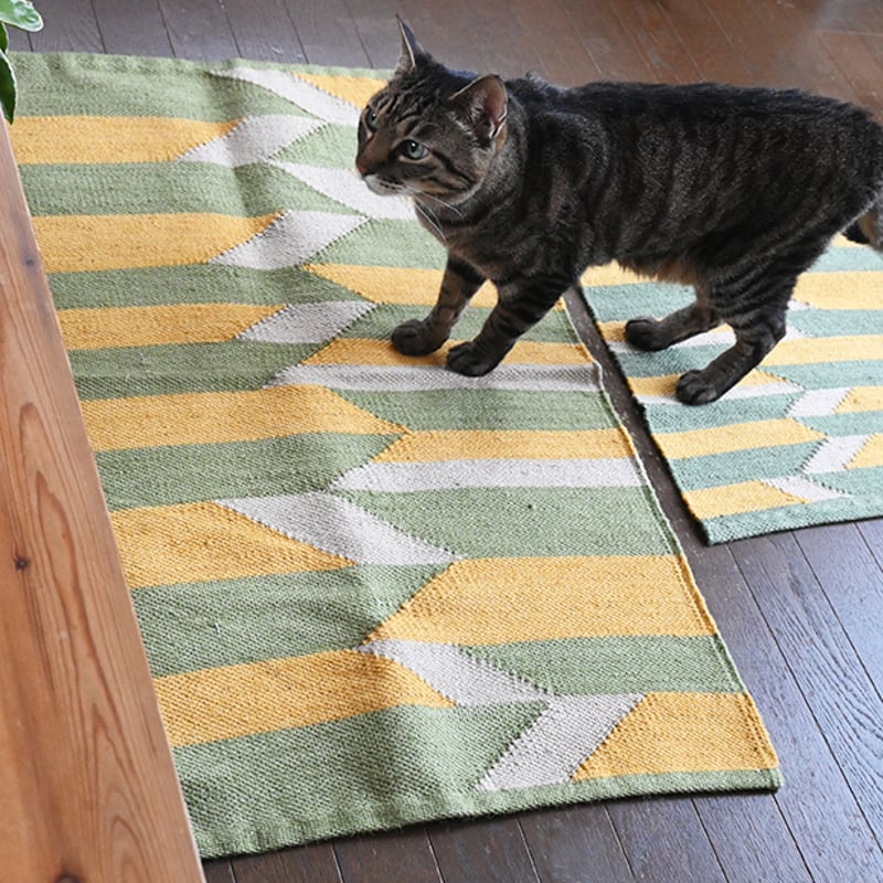 ちびだるま◇上質天然ジュートラグ 手織り凹凸仕上げ200cm×150cm