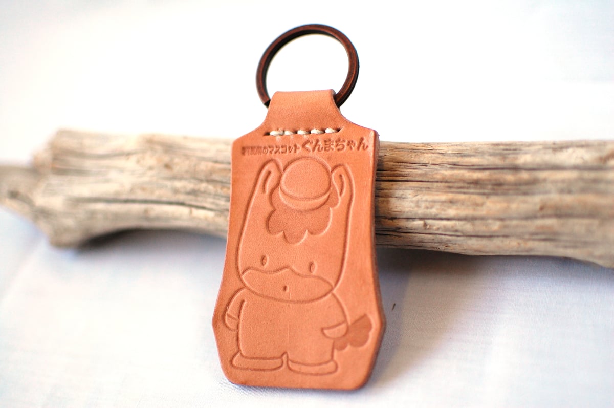 LEMAlREチャーム ぐんまちゃん 本革キーホルダー | ララミー レザー