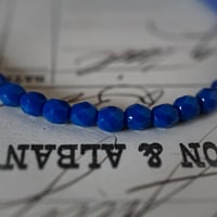 cb53◆約50個◆チェコビーズ4mm　ロイヤルブルー色のビーズ