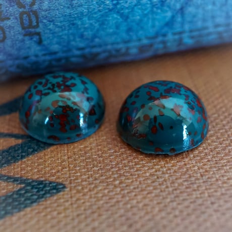 gk35◆2個◆チェコグラスカボション13mm マトリックスブラッドストーン