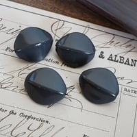 jh67◆4個◆西ドイツヴィンテージビーズ22x20mm フラットオーバル  ダークグレイ