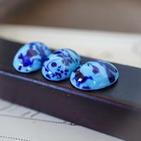 fe22◆3個◆西ドイツヴィンテージカボション14x10mm ブルーマーブル
