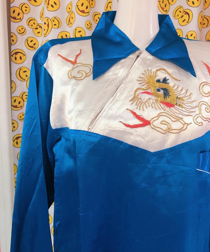 40〜50's vintage embroidery souvenir shirt | WAR