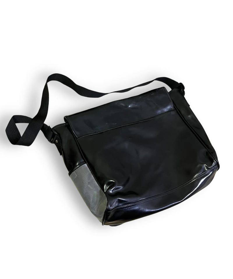 W.&L.T. パクパクショルダーBAG | WARP webstore