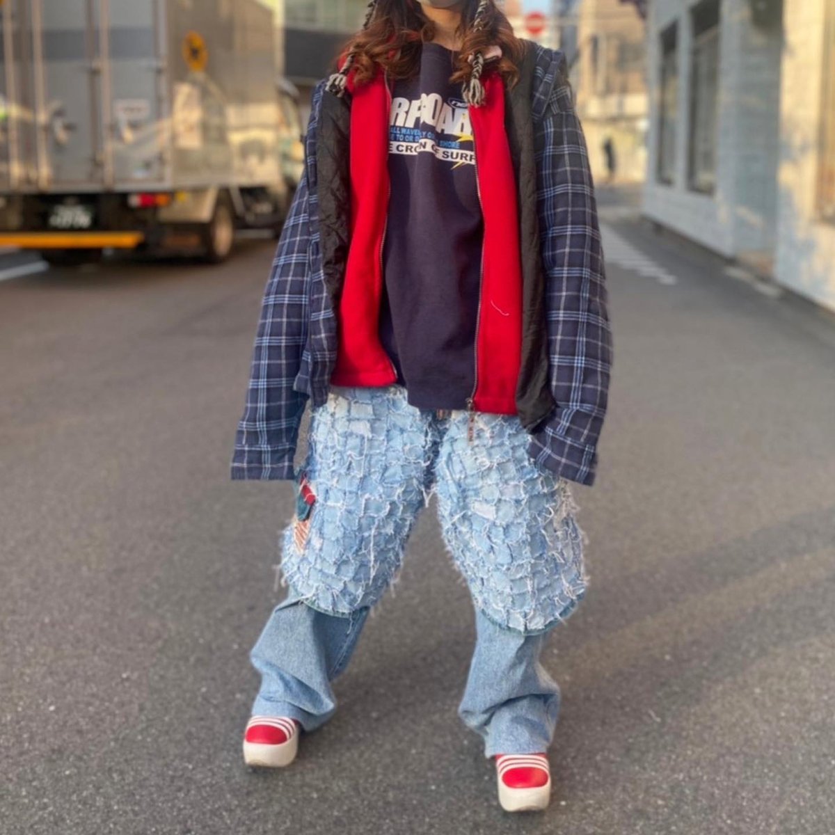 歳末SALE(ˊ•̤☆デニムリメイク☆BIGシルエットパッチワークポンチョ 