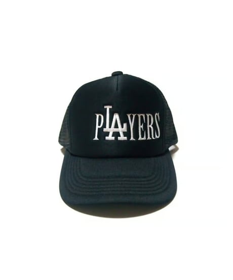 DEALERS PLAYERS/ OOO™︎ Exclusive Embroidered Players Trucker Cap (Black×White)