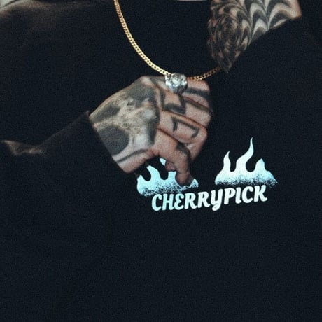 " T3" Crewneck