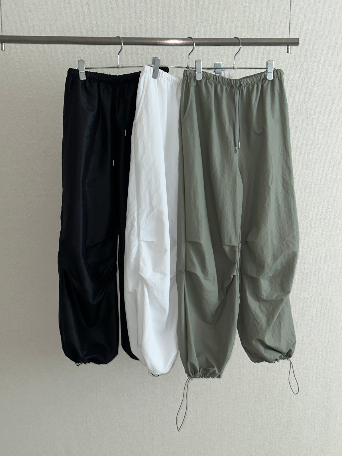 7/11発売】select / tuck nylon pants〈0225-2141〉 |