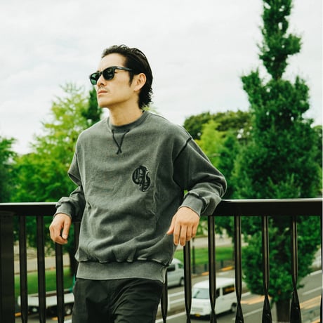 EMBROIDERY USED WASH CREW  SWEAT【BLACK】
