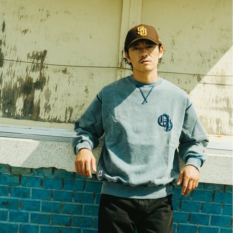 EMBROIDERY USED WASH CREW  SWEAT【BLUE】