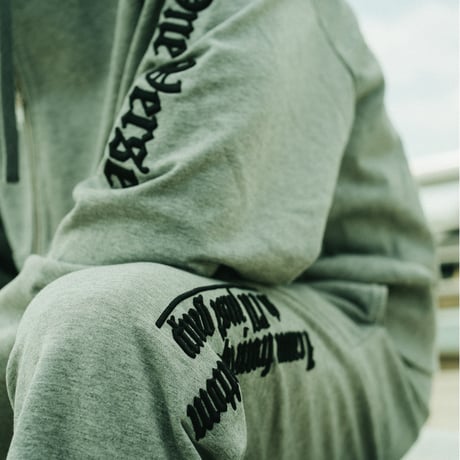 OLD LOGO EMBROIDERY SWEAT ZIP PARKA & PANTS SET UP 【GRAY】