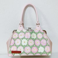ぼたん桜ポケットがま口バッグ・しとやか