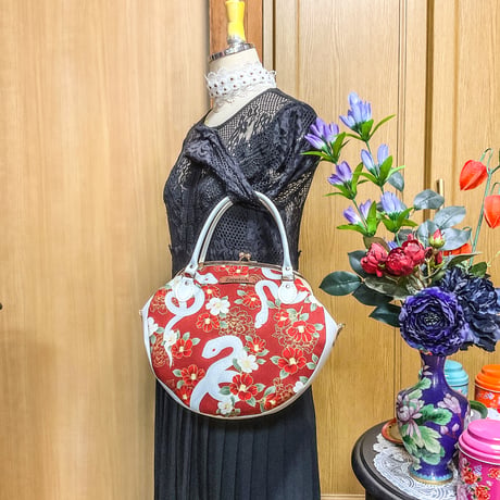 白蛇(レッド)がま口バッグ