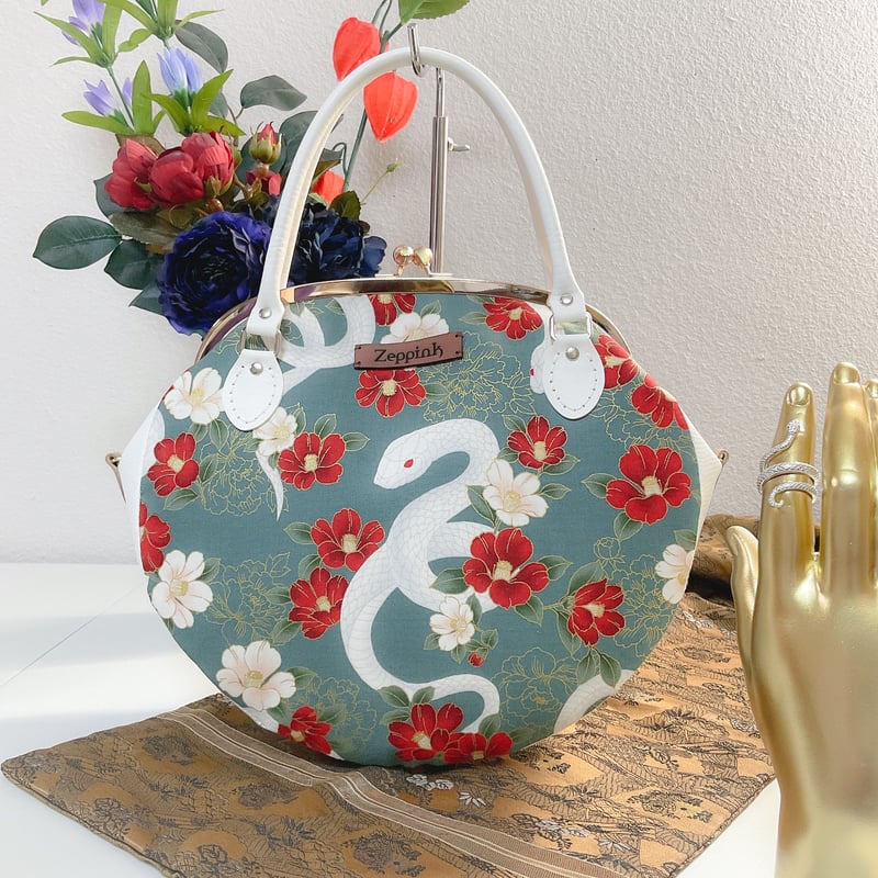 白蛇(ブルーグリーン)がま口バッグ | Zeppink