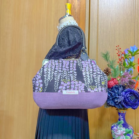祝福(ブラック)あおりがま口バッグ