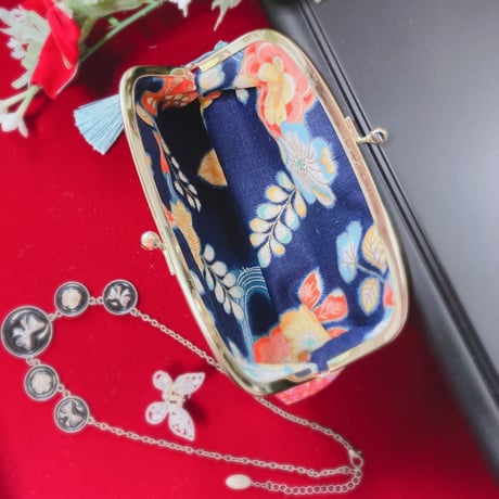 Animal・ハリネズミ(coralpink)がま口ポーチ