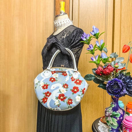 白蛇(サックス)がま口バッグ