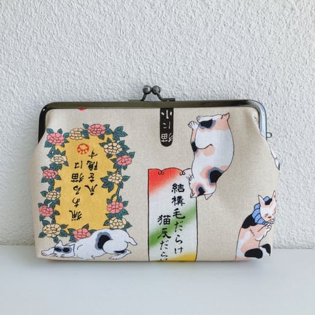 ことわざ猫(ベージュ)がま口通帳ケース
