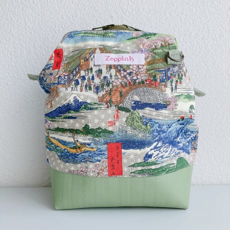 浮世絵風・春の風景柄(灰色)ワイヤー口金ショルダーバッグ