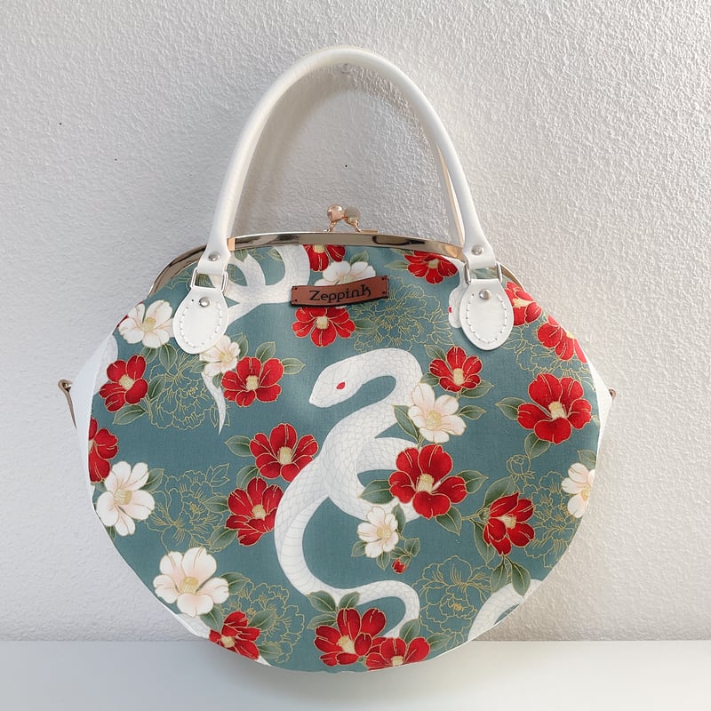 白蛇(ブルーグリーン)がま口バッグ | Zeppink