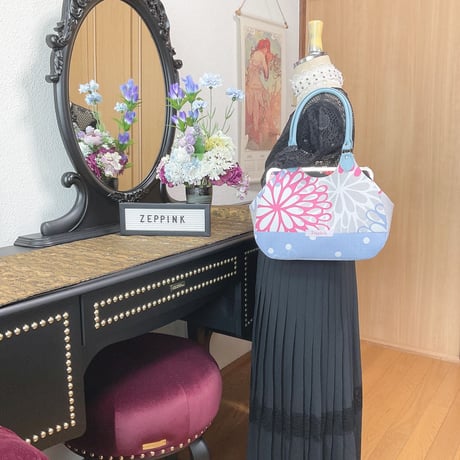 Sparkle菊柄あおりがま口バッグ・スカイブルー